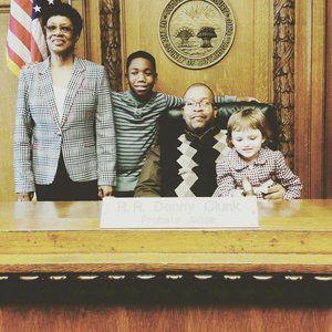 Meet your Posher, Vincent